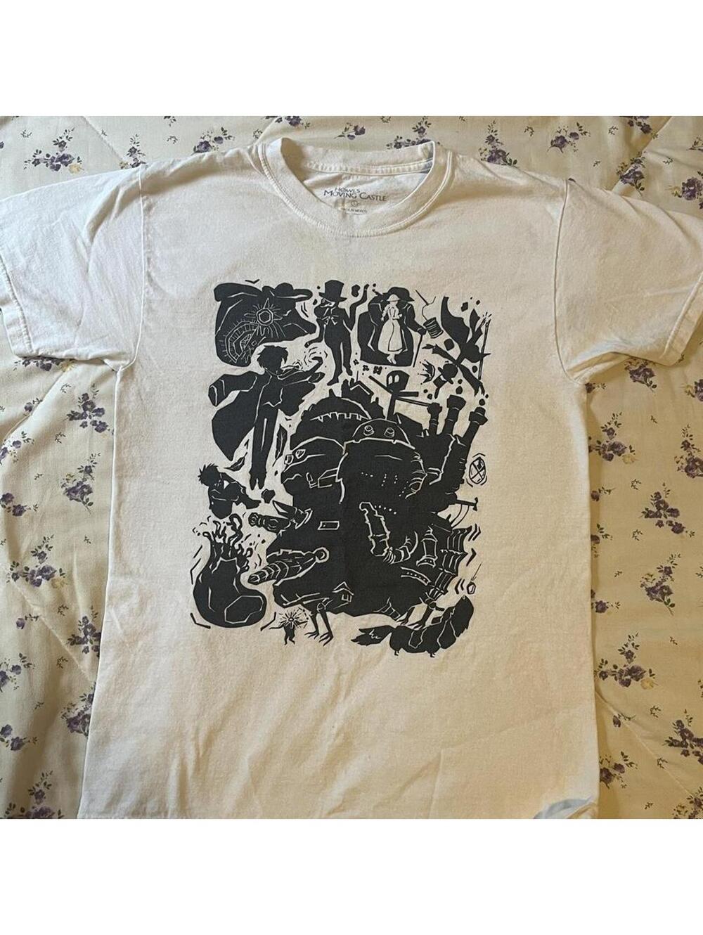 Gildan Women's White and Cream Tshirt